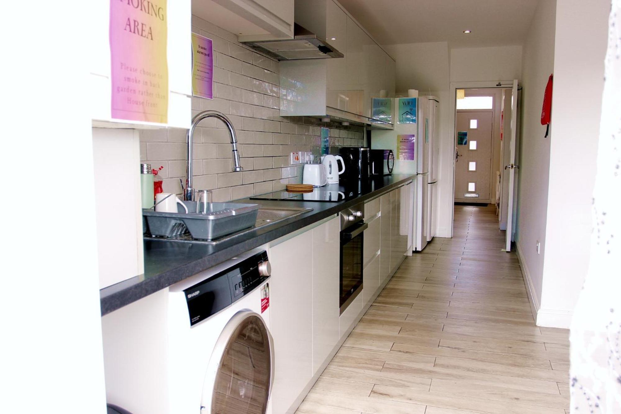 House Share With Few Ensuite Rooms Near Southmead Bristol Zewnętrze zdjęcie